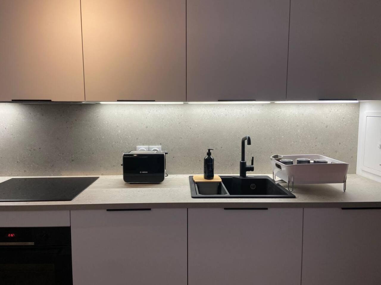 Appartamento Disneyland Minimalist Lifestyle - 5 Pax Serris Esterno foto